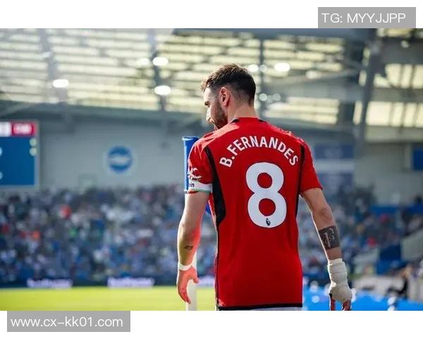 B费暗示不扫除世界杯后脱离曼联!拜仁高管供认正在运作新中卫!